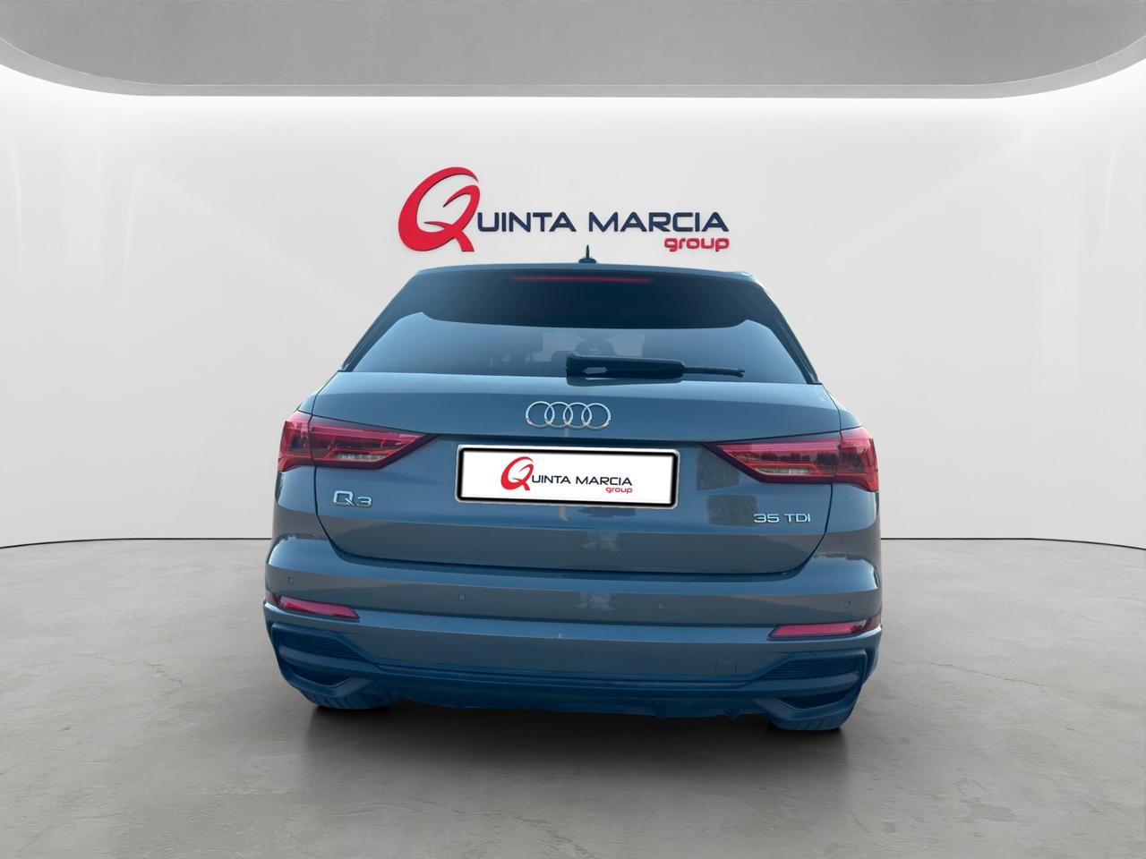 Audi Q3 35 TDI S tronic-S-LINE EST.