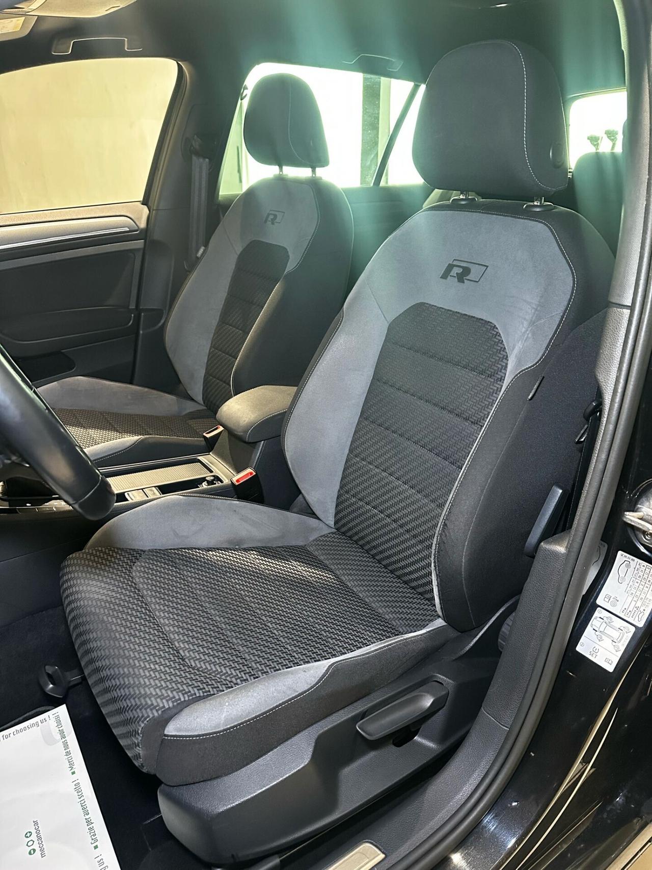 Volkswagen Golf R-LINE 1.5 TSI ACT DSG 5p. BMT