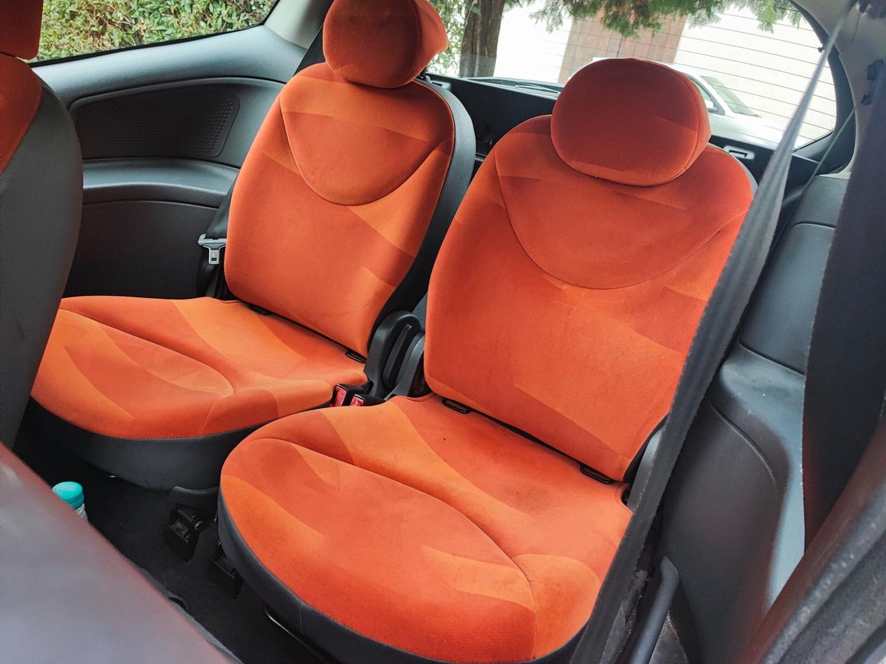 Citroen C2 1.1 Exclusive 80 Milà km