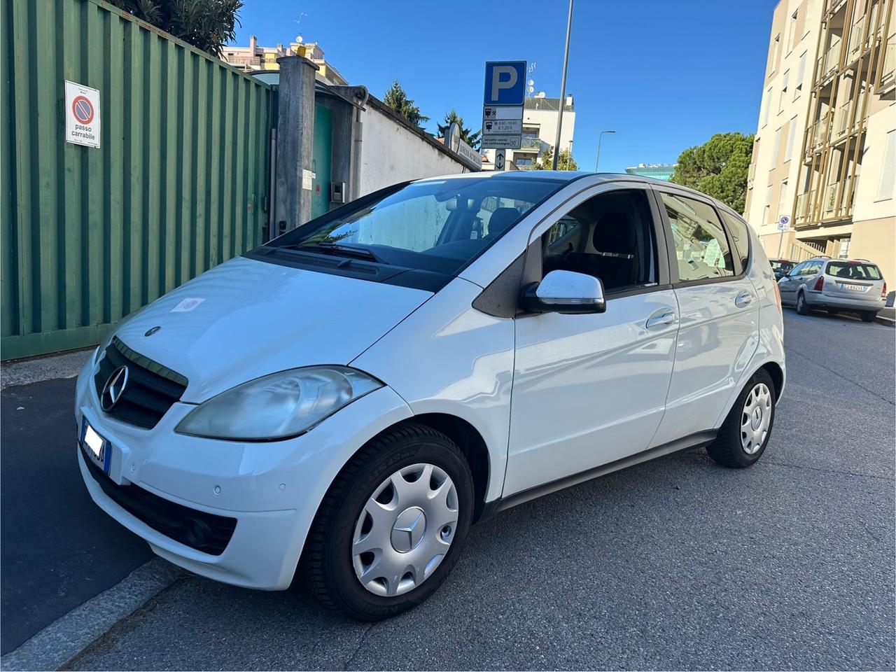 Mercedes-benz A 160 BlueEFFICIENCY - ok neopatentati