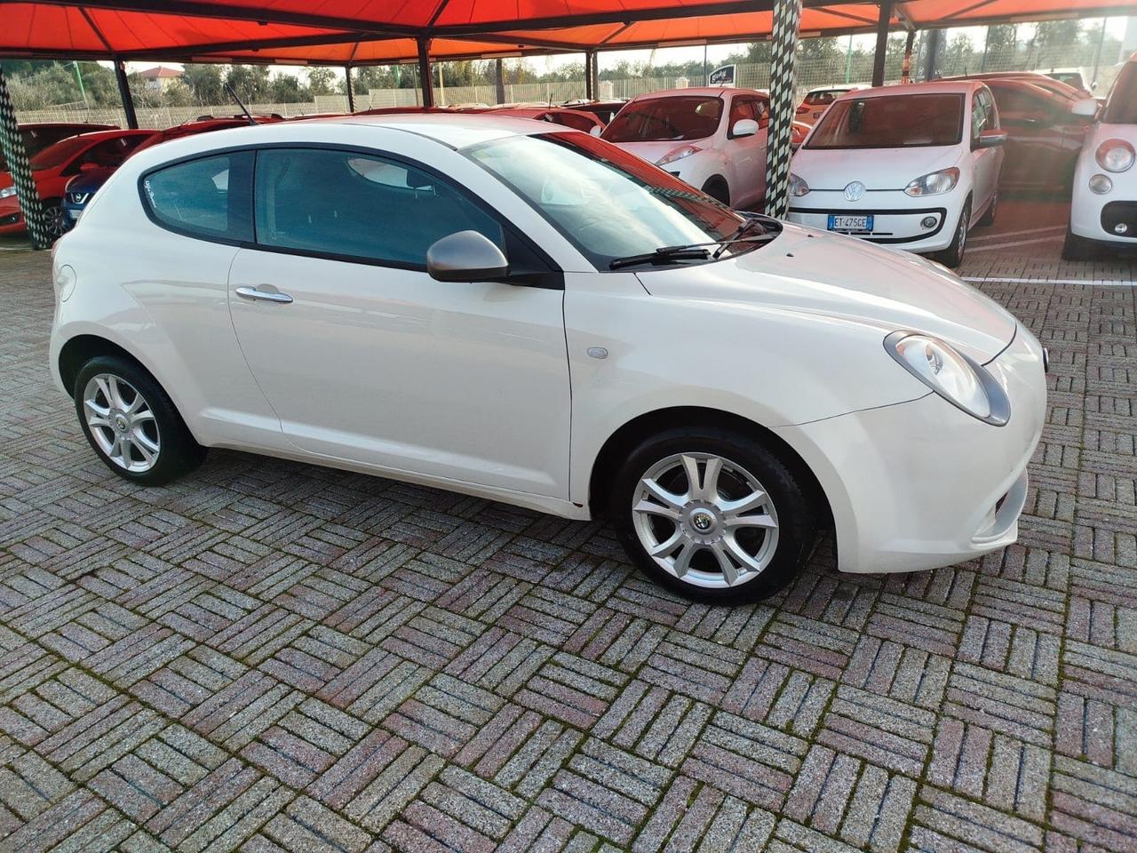 Alfa Romeo MiTo 1.3 JTDm-2 95 CV S&S Distinctive