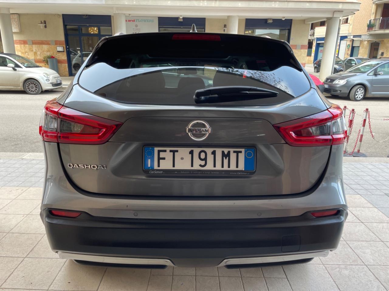 Nissan Qashqai 1.5 dCi N-Connect " TETTO NAVY LED 360"
