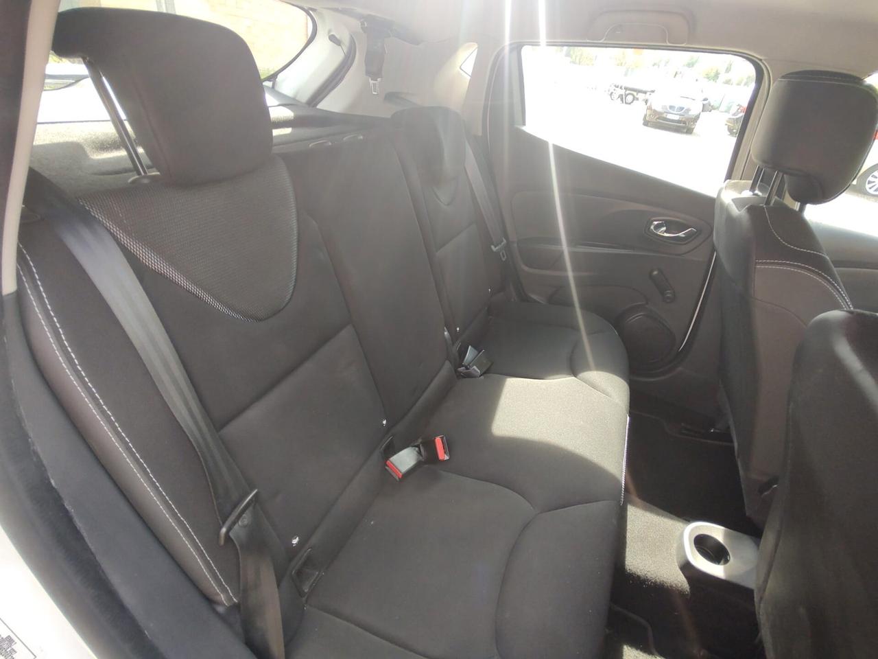 Renault Clio 1.2 75CV GPL 5 porte Live, BENZINA\GPL, OK NEOPATENTATI
