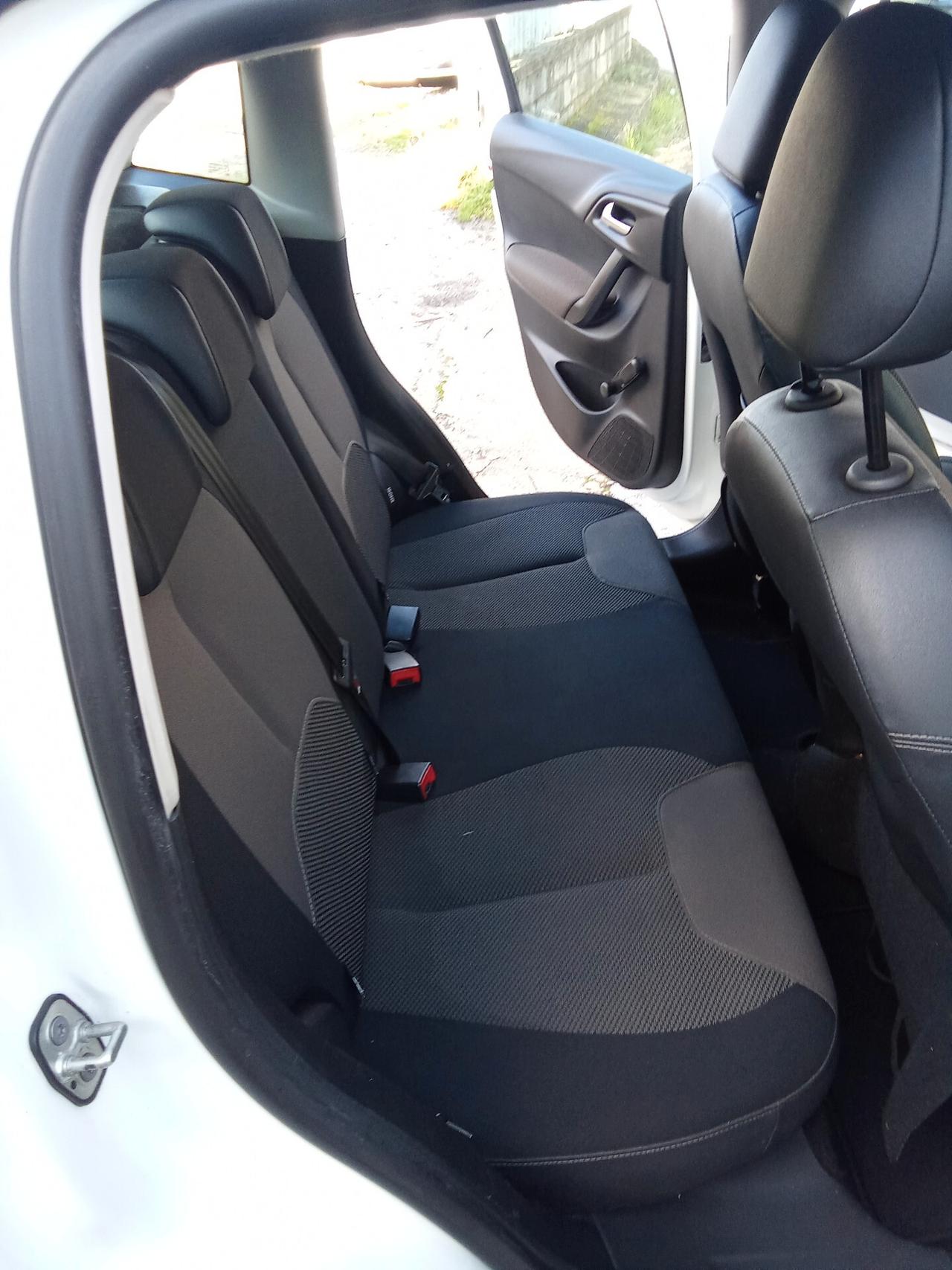 Citroen C3 1.4 e-HDi 70 E5 fine 014