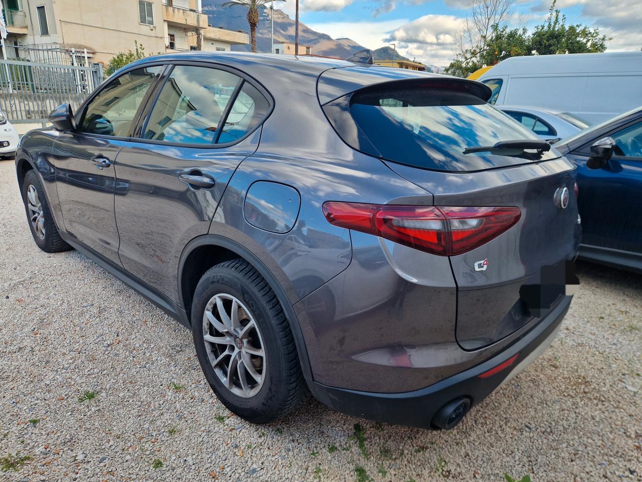 Alfa Romeo Stelvio 2.2 190 CV AT8 Q4 Executive