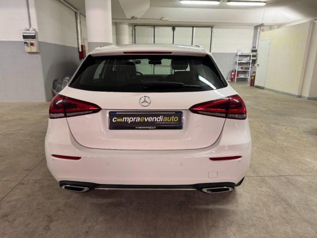 MERCEDES-BENZ A 180 d Automatic Premium