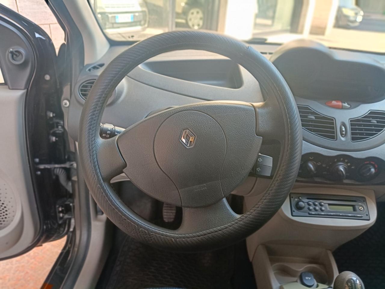 RENAULT TWINGO 1.2 SPORT&SOUND-Euro 3890