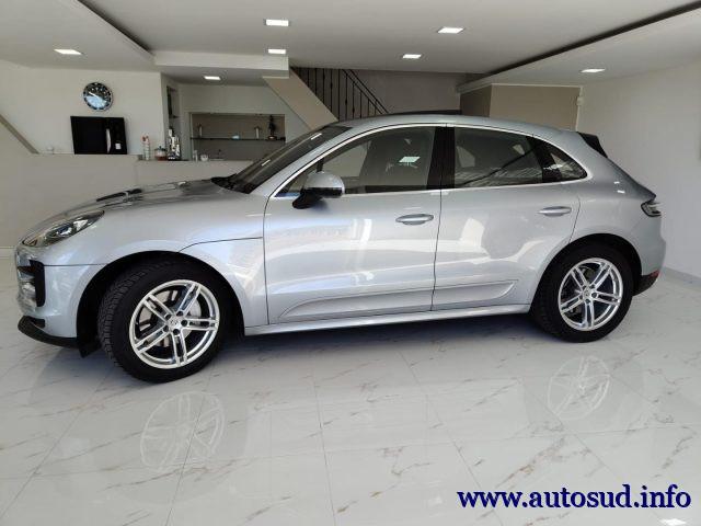 PORSCHE Macan 2.0