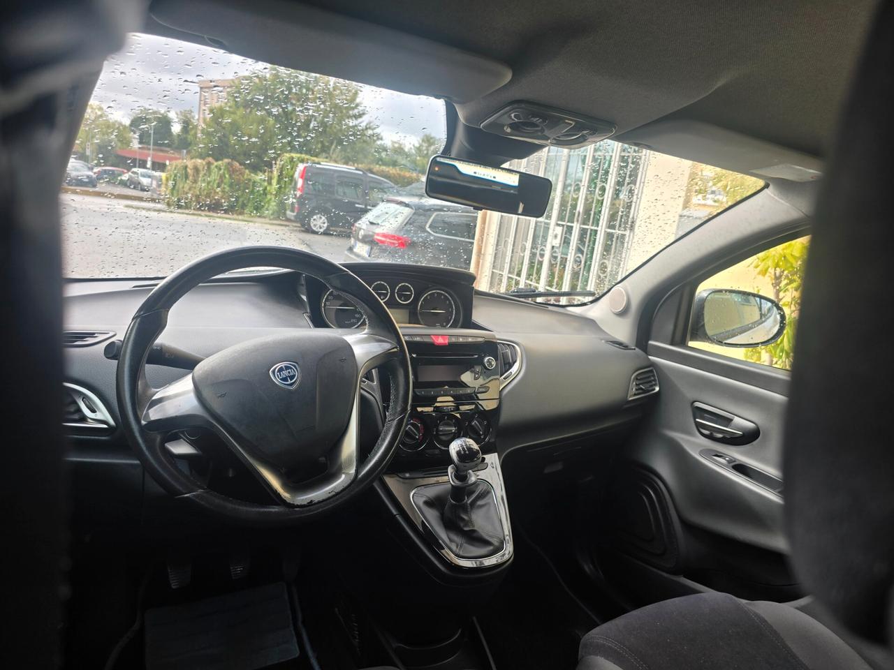 Lancia Ypsilon 0.9 TwinAir 85 CV 5 porte Metano Ecochic Gold