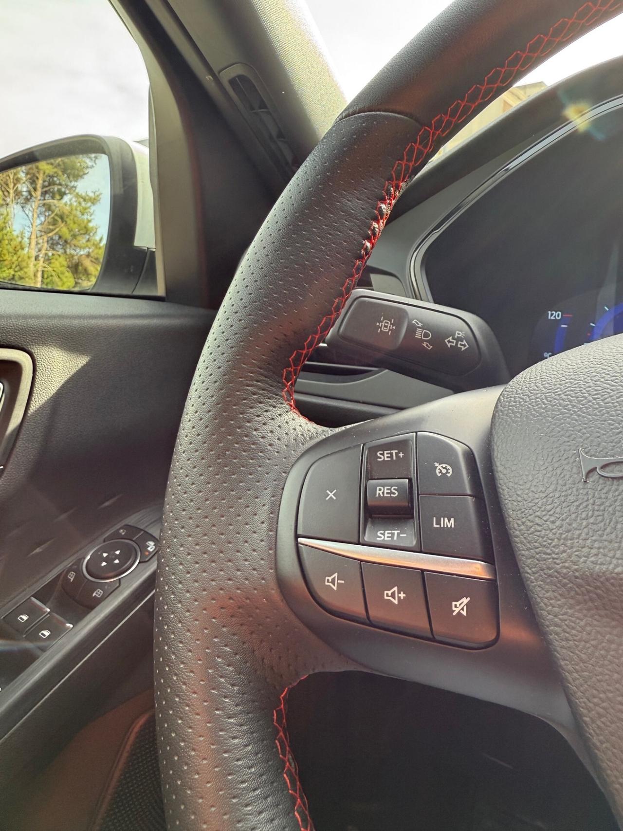 Ford Kuga 1.5 EcoBoost 150 CV 2WD ST-Line X 2020