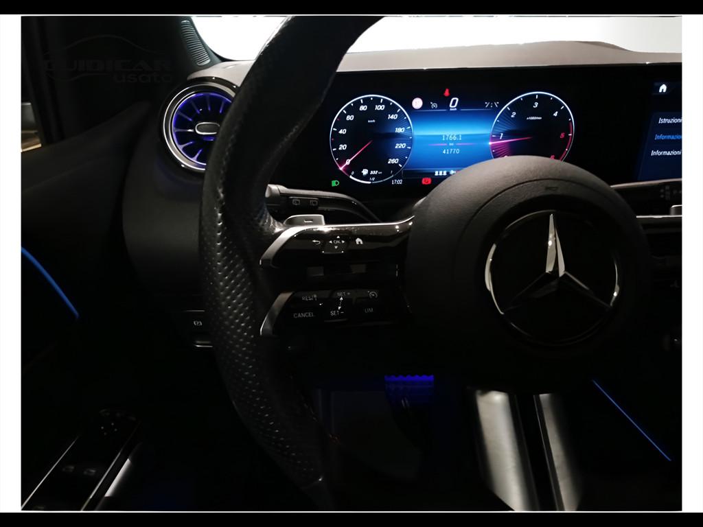 Mercedes-Benz Classe B - W247 2023 - B 180 d AMG Line Advanced Plus auto