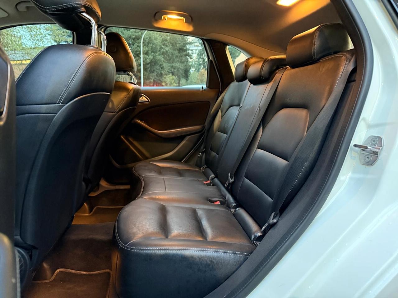 Mercedes-benz B 200 d Automatic Premium