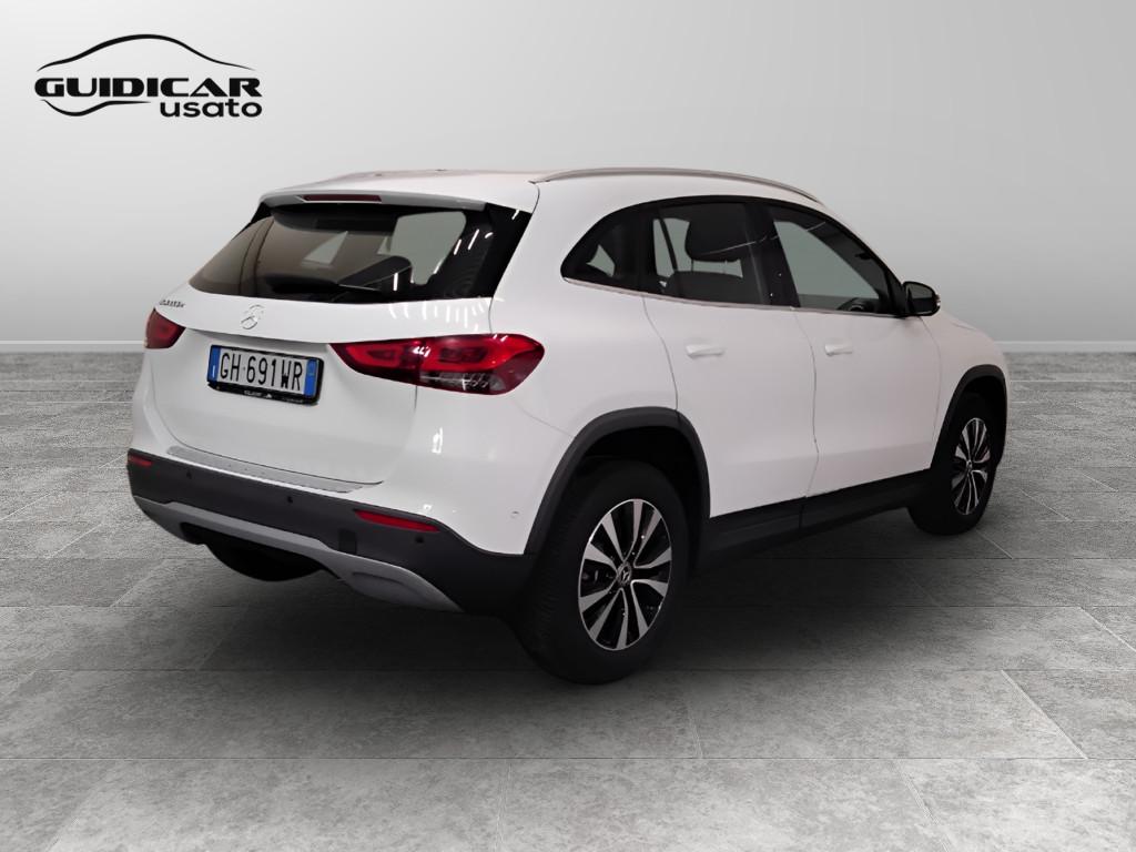 Mercedes-Benz GLA-H247 2020 - GLA 180 d Sport auto