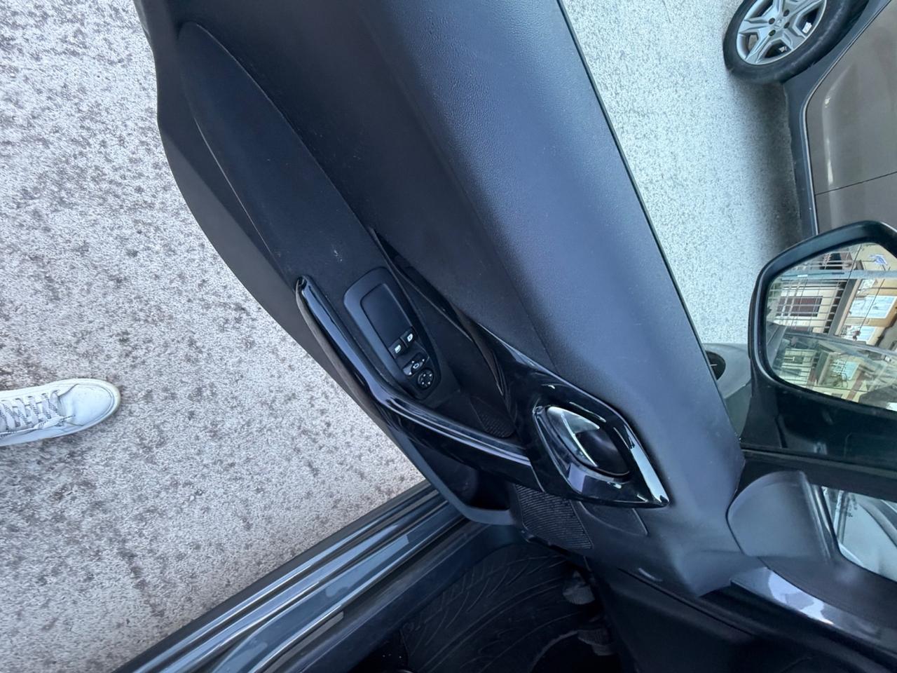 Peugeot 208 PureTech 82 5 porte Allure