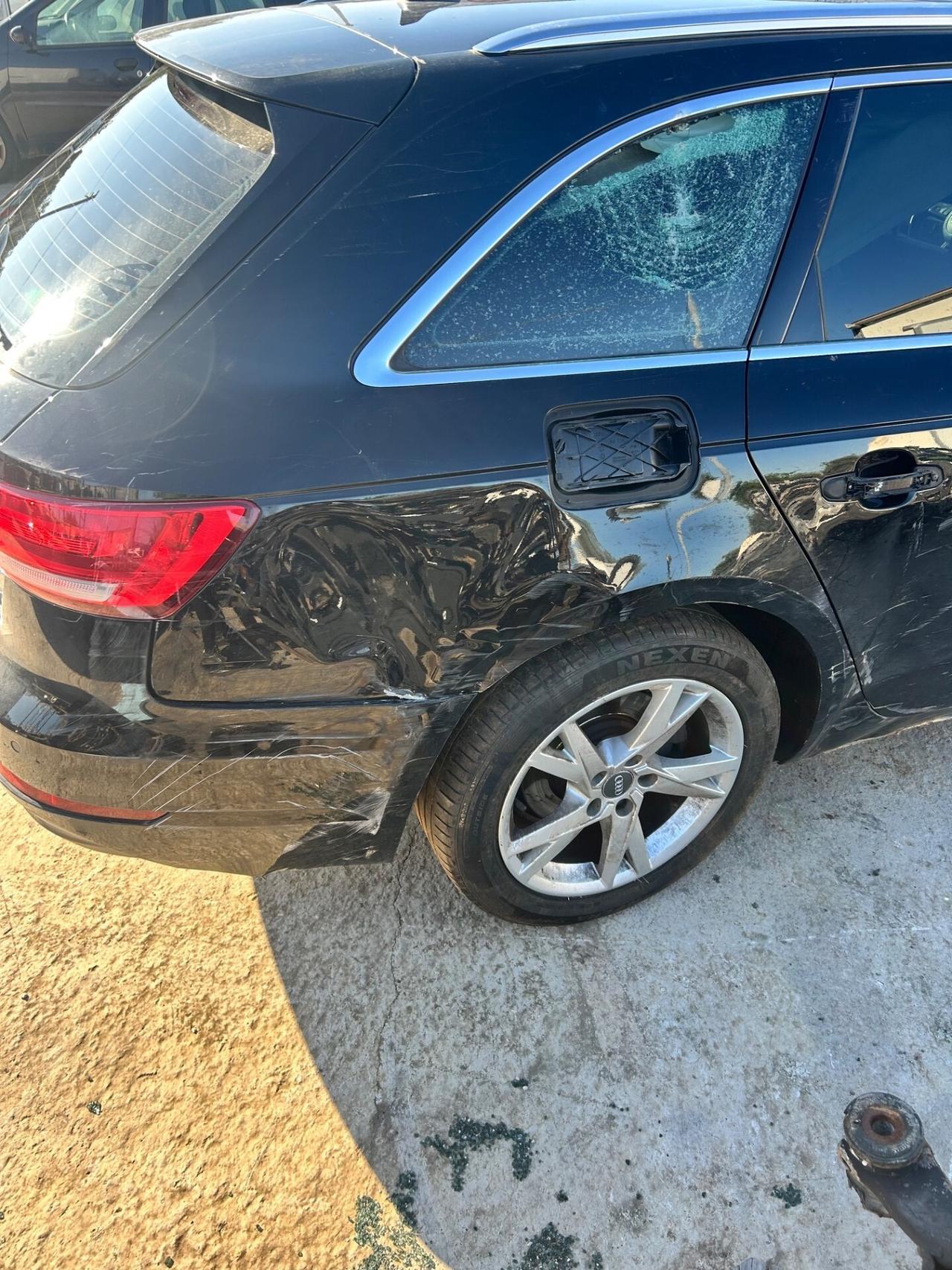 Audi A4 Avant 2.0 TDI 150 CV clean diesel quattro