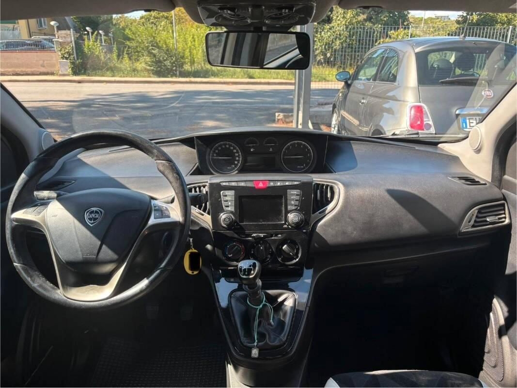 Lancia Ypsilon 1.2 Gold ecochic Gpl 69cv my16