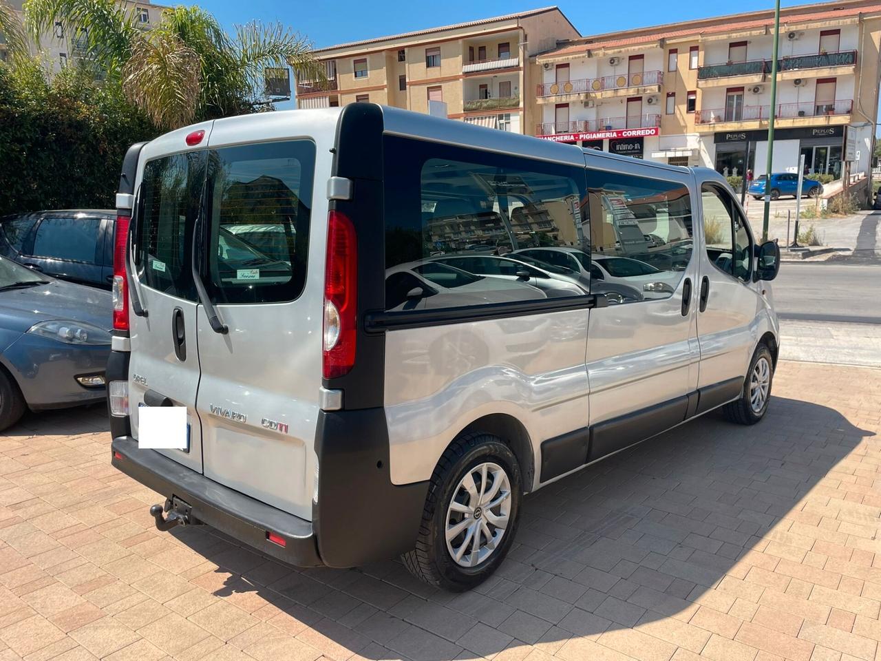 Opel Vivaro 9 posti"Finanziabile Senza Busta Paga"