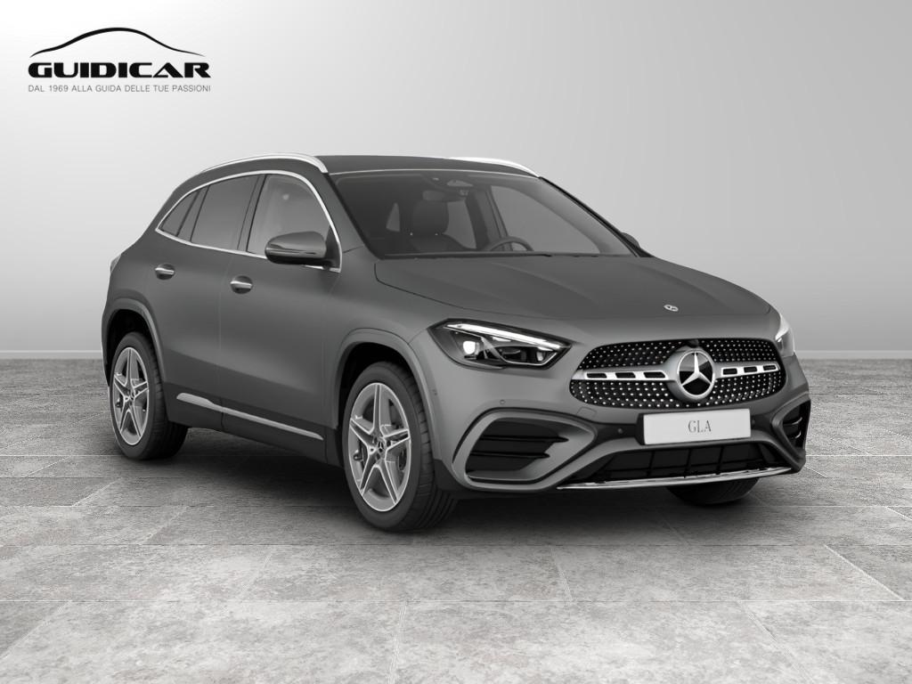 Mercedes-Benz GLA 200 d Automatic 4MATIC