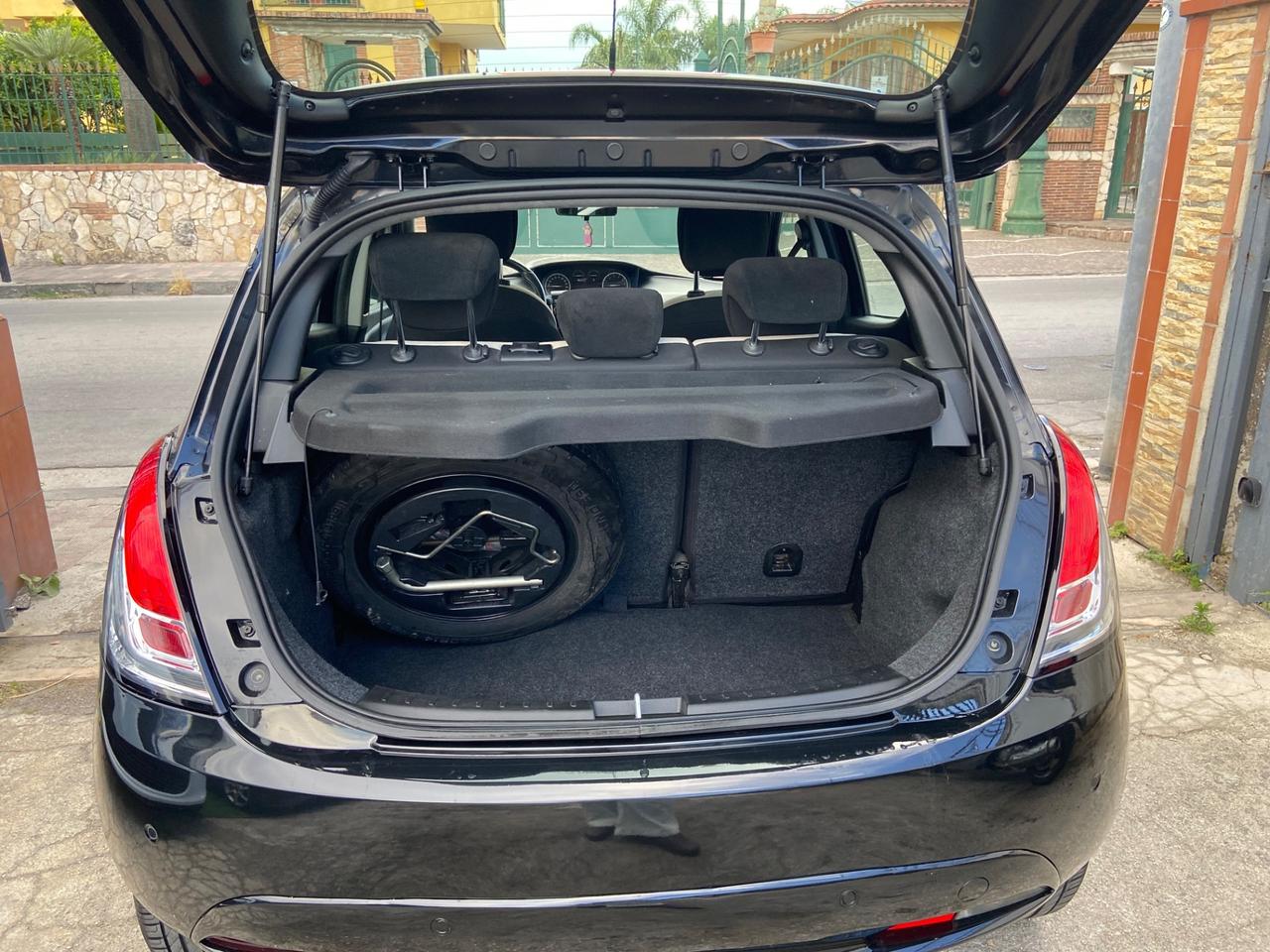 Lancia Ypsilon 1.2 69 CV 5 porte GPL Ecochic Mya
