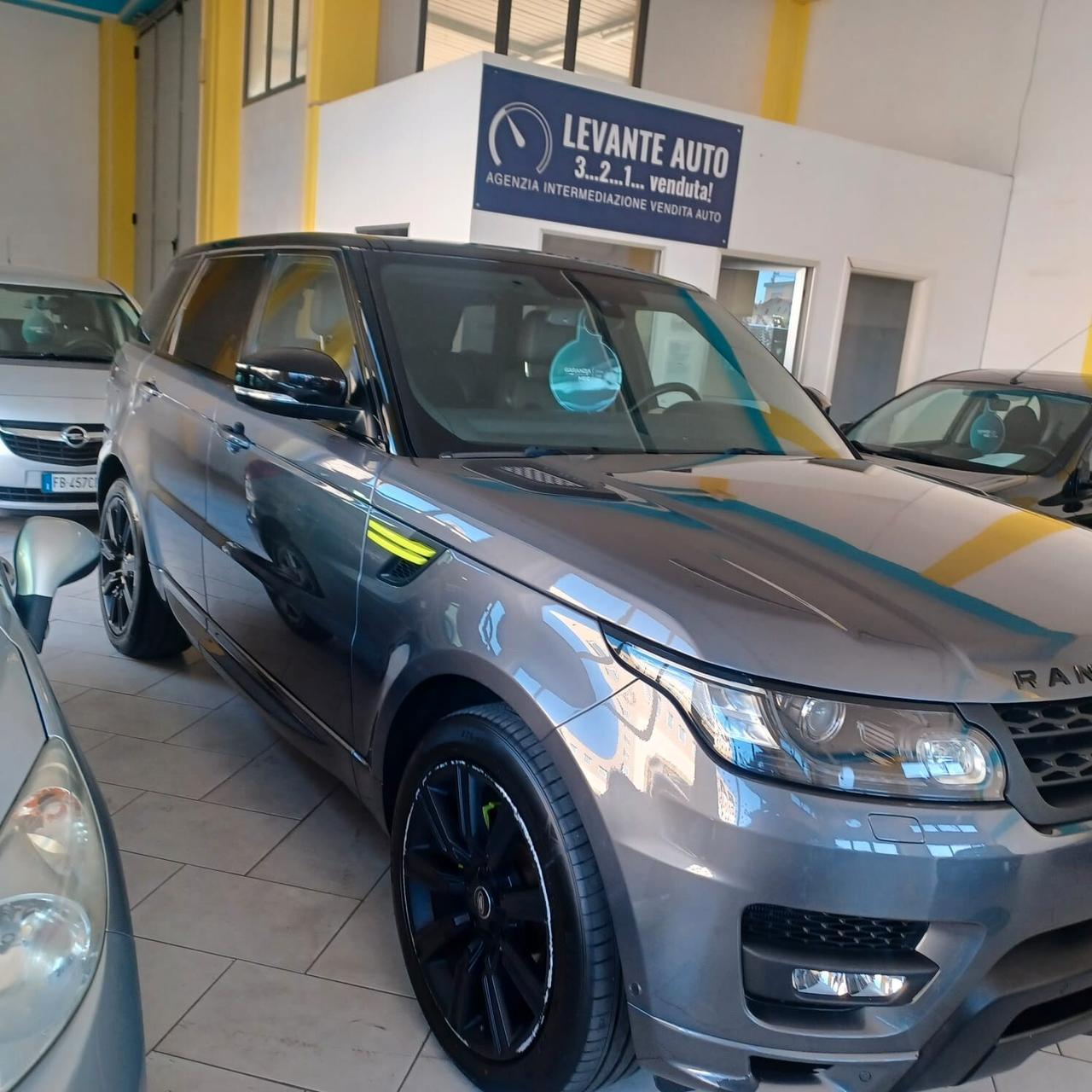 STUPENDA FULL OPTIONAL RANGE ROVER SPORT 3.0 TDI 4X4 AUTOM