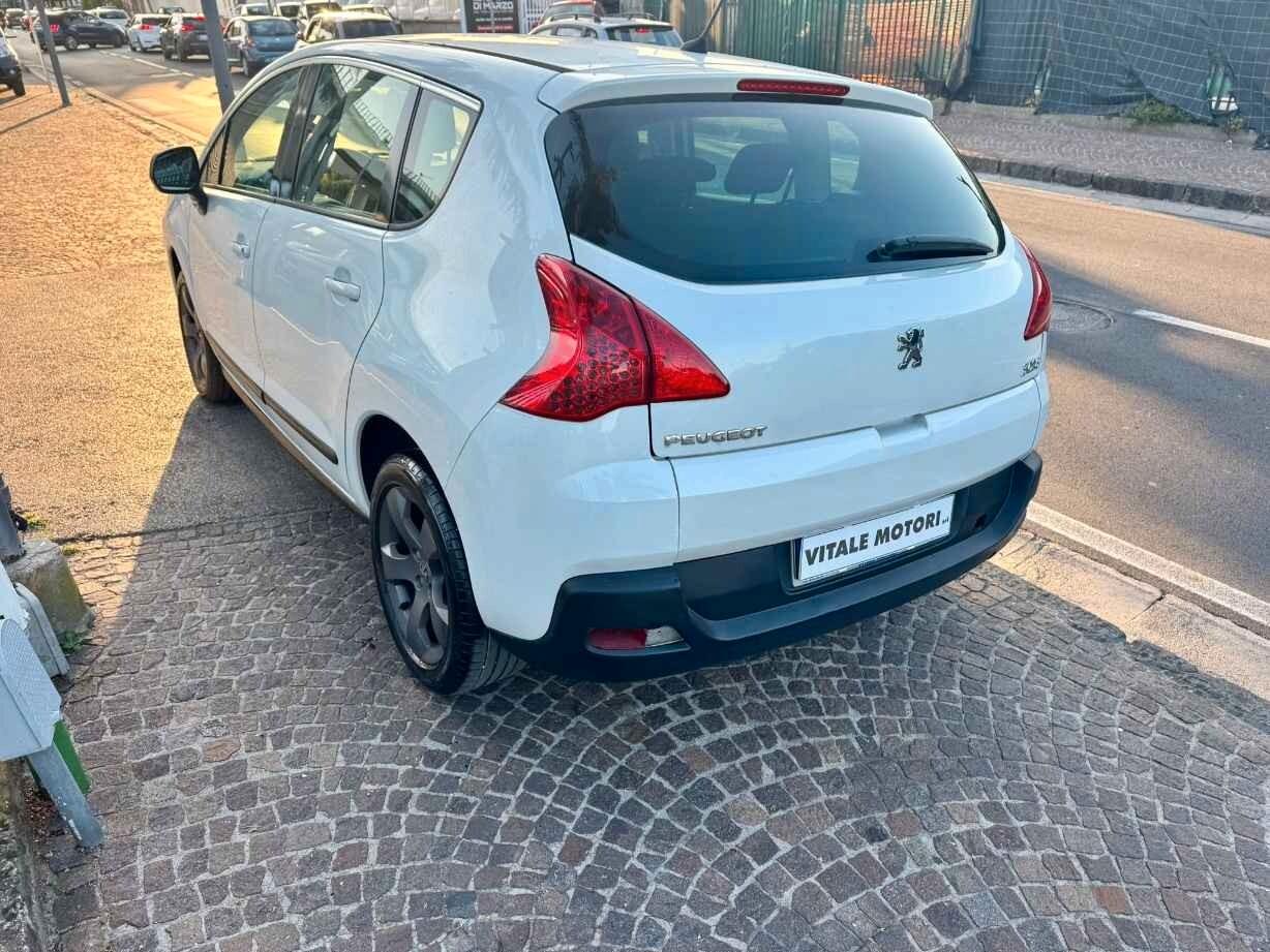PEUGEOT 3008 1.6 HDi 110CV CAMBIO AUTOMATICO
