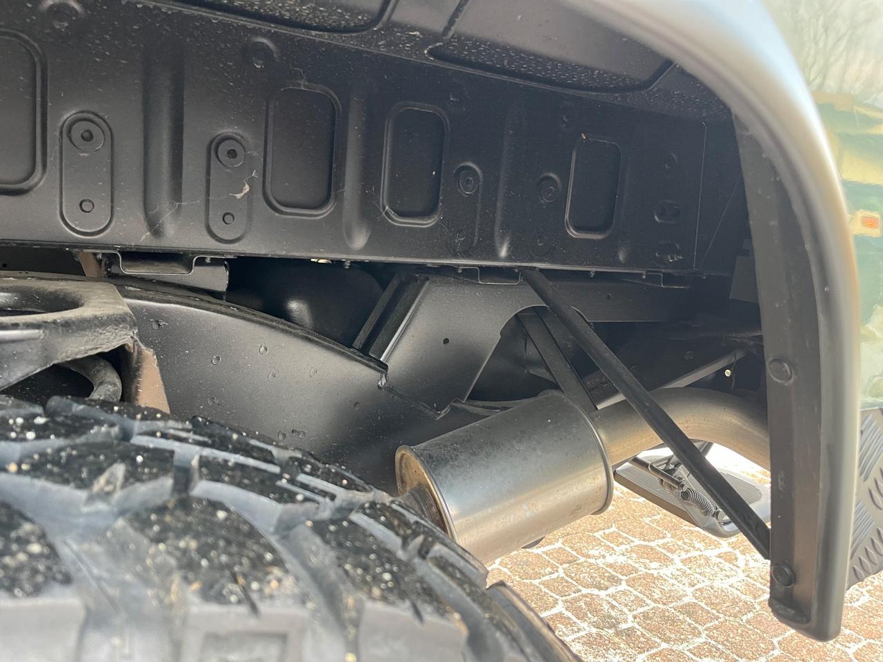 Land Rover Defender 110 2.4 TD4 Station Wagon SE