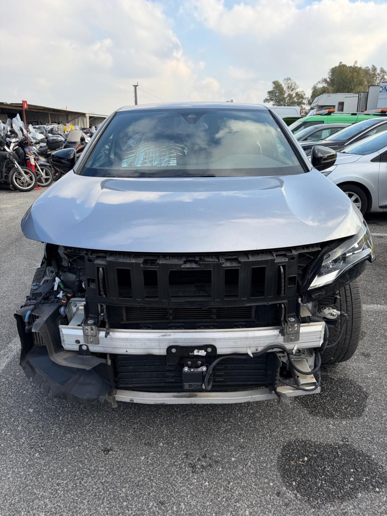 Peugeot 3008 Hybrid4 300 e-EAT8 Allure Pack