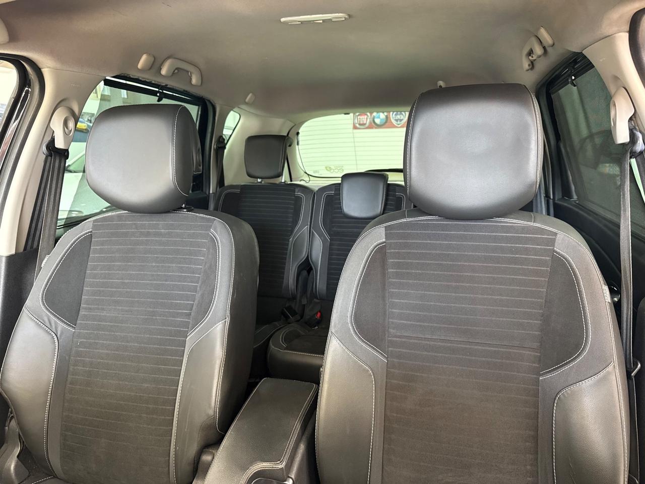 Renault Scenic xmod cross 1.5 dci