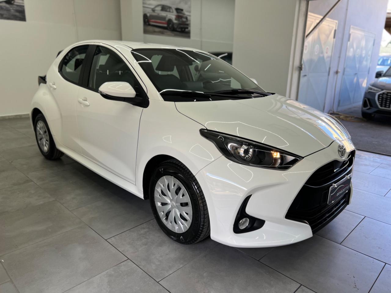 Toyota Yaris 1.0 5 porte Active 2023
