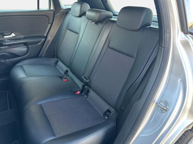 MERCEDES-BENZ GLA 200 d Automatic Business Extra