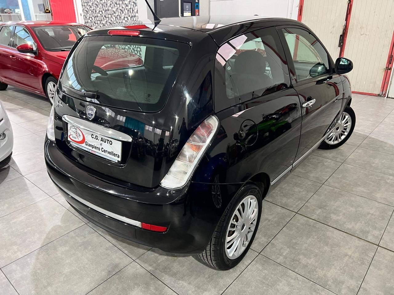 Lancia Ypsilon 1.3 MJT 75 CV - DIVA - 2011