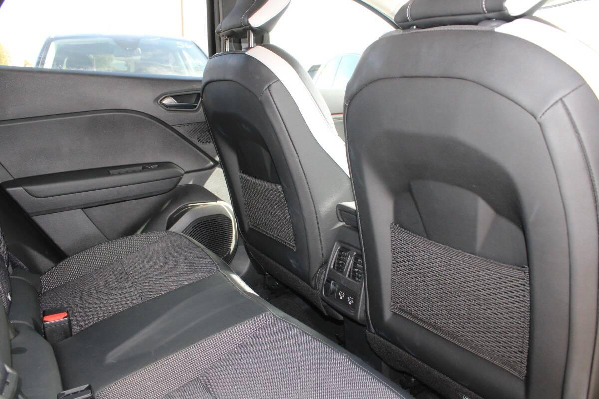 Renault Captur 1.0 tce Techno 90cv con Navigatore e CarPlay
