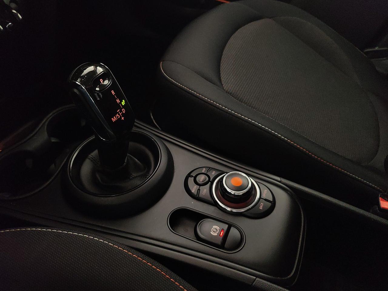MINI Mini Countryman 1.5 One D Hype auto 7m
