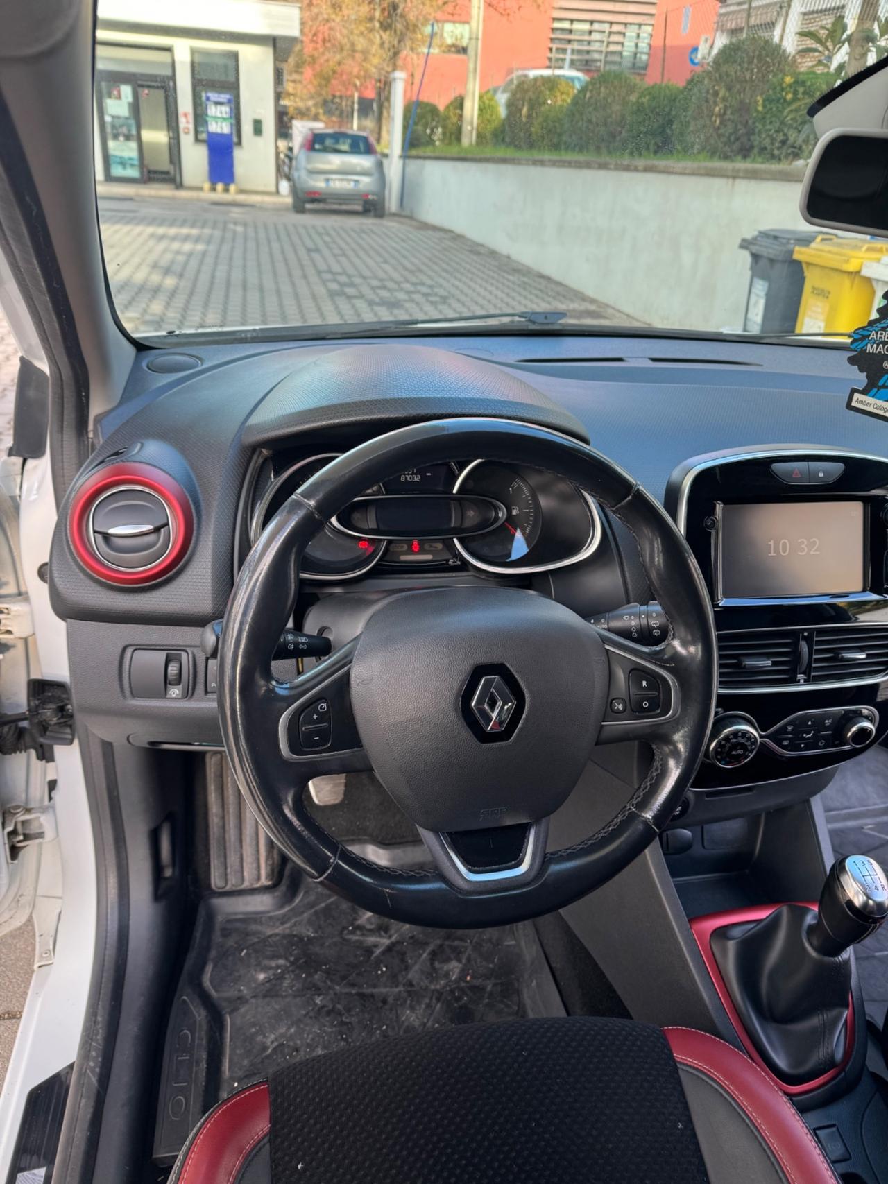 Renault Clio dCi 8V 90 CV NEOPATENTATI