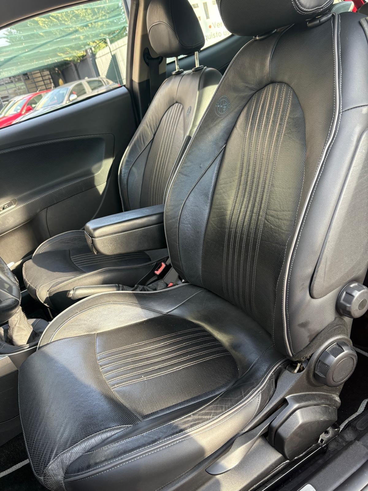 Alfa Romeo MiTo 1.4 T 155 CV Distinctive Sport Pack