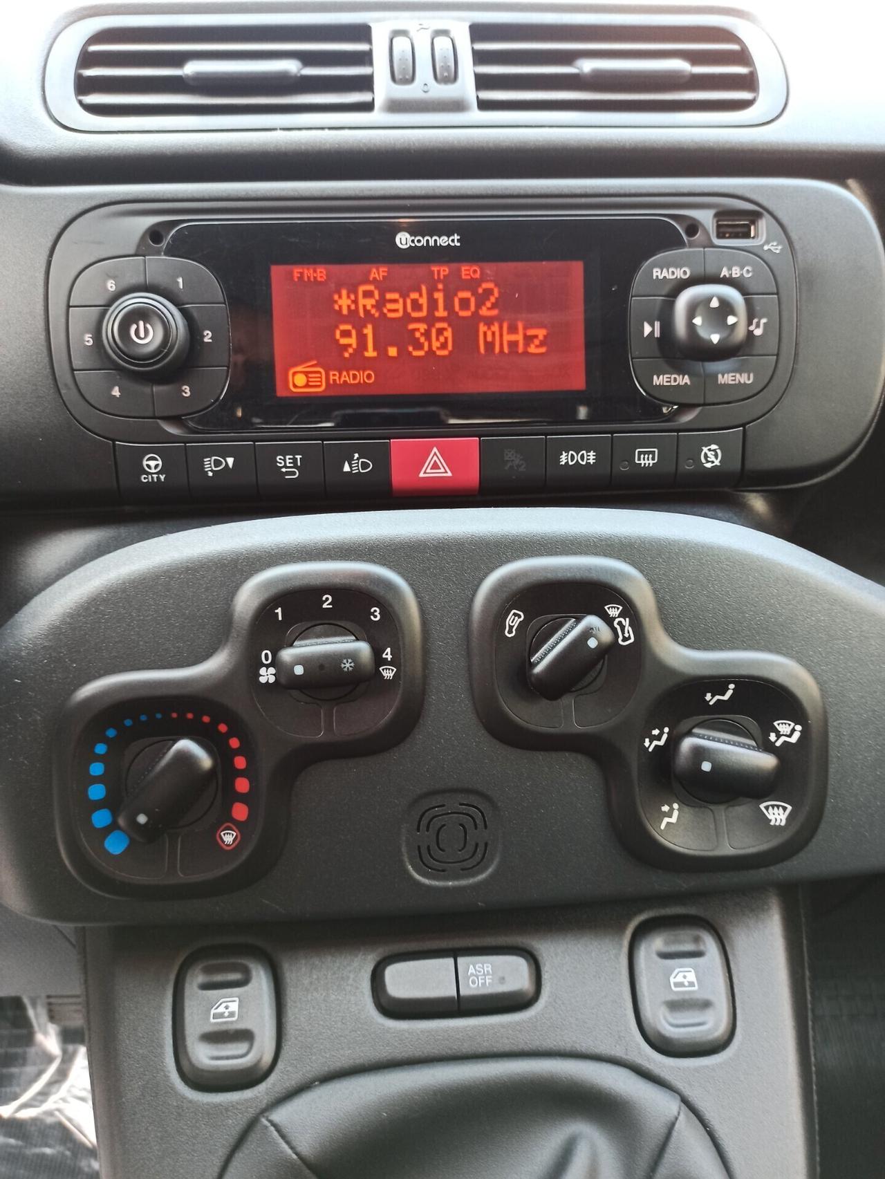 Fiat Panda 1.2 69 cv S&S Connected by Wind
