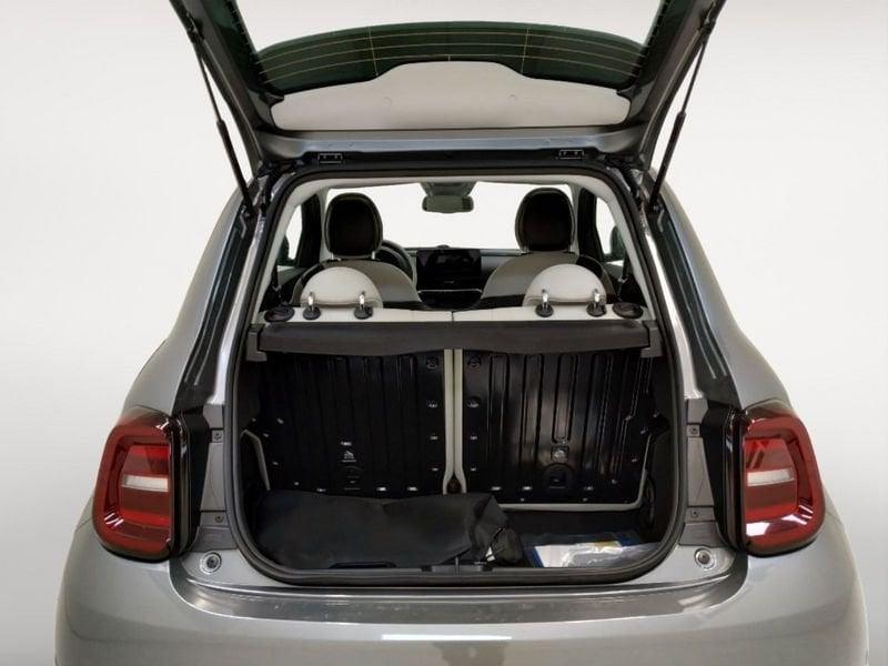 FIAT 500 500e 42 kWh La Prima