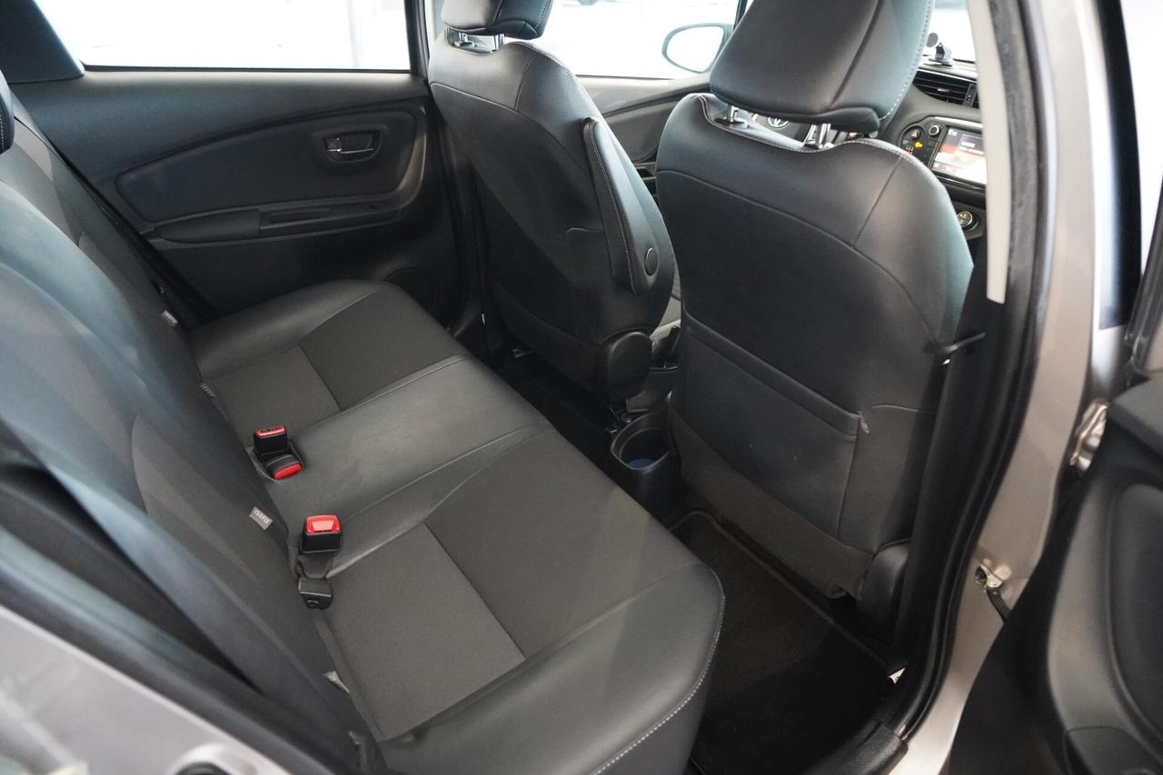 Toyota Yaris 1.0 5 porte Lounge 70 CV