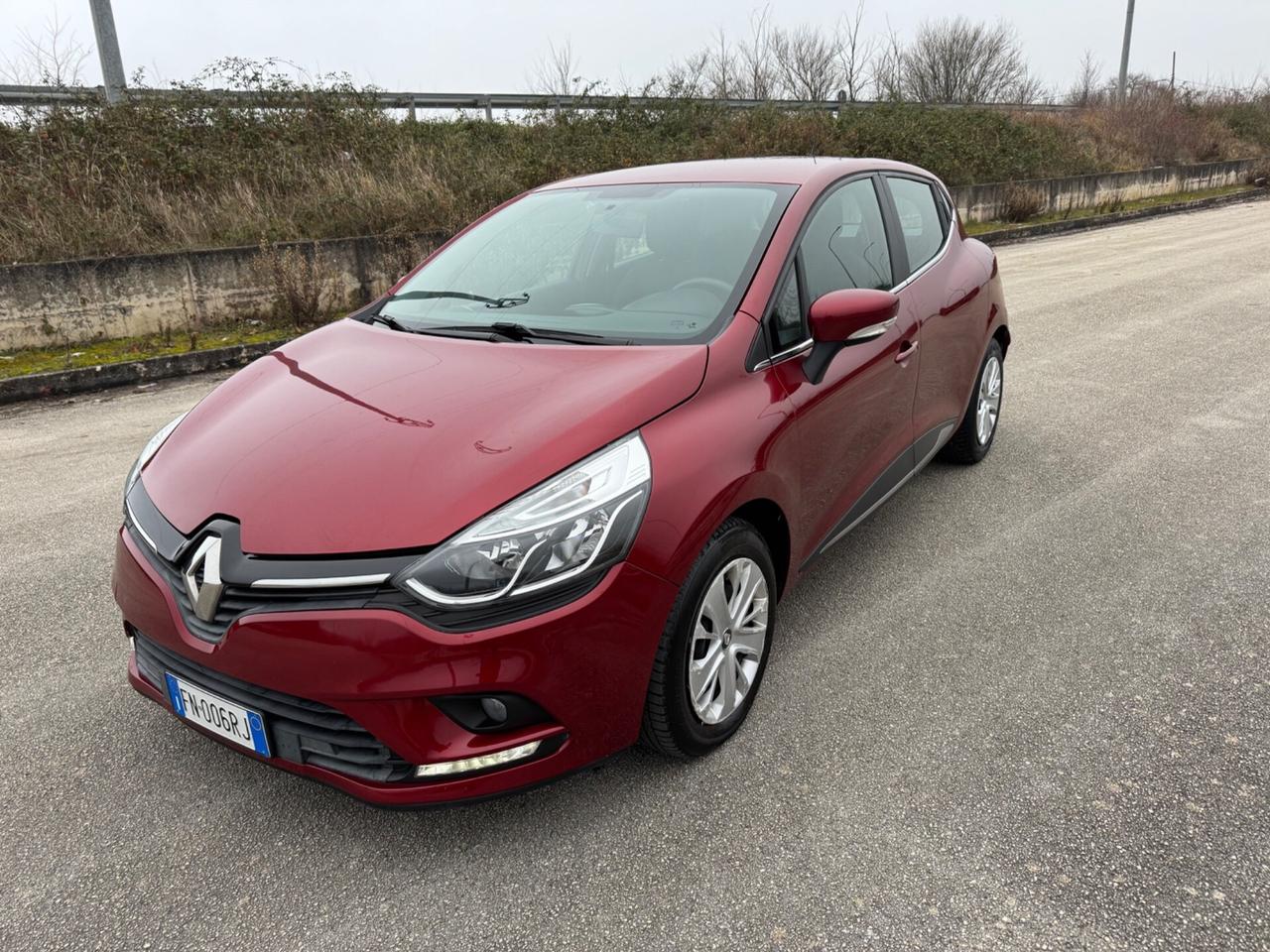 Renault Clio dCi 8V 75 CV 5 porte Moschino Life
