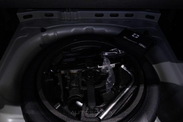 AUDI Q2 30 TDI 116cv S Line Edition Identity Black