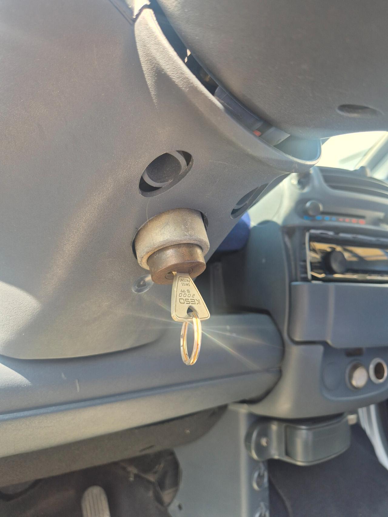 Smart ForTwo 700 coupé pure (37 kW)