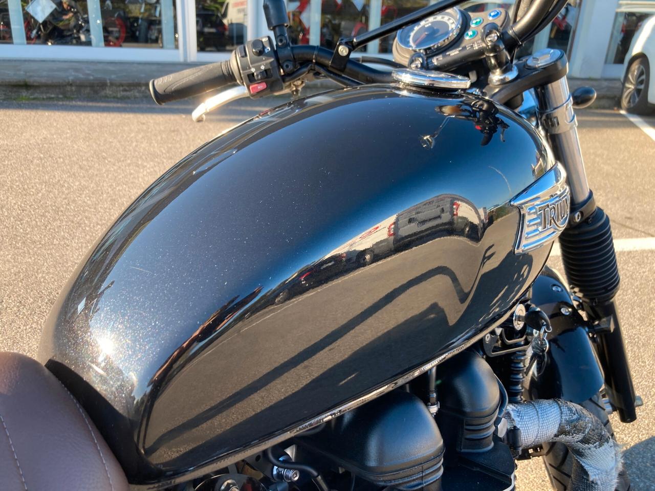 Triumph Bonneville SE accessoriata