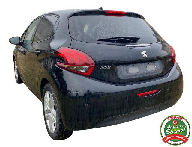 PEUGEOT 208 5 porte Like