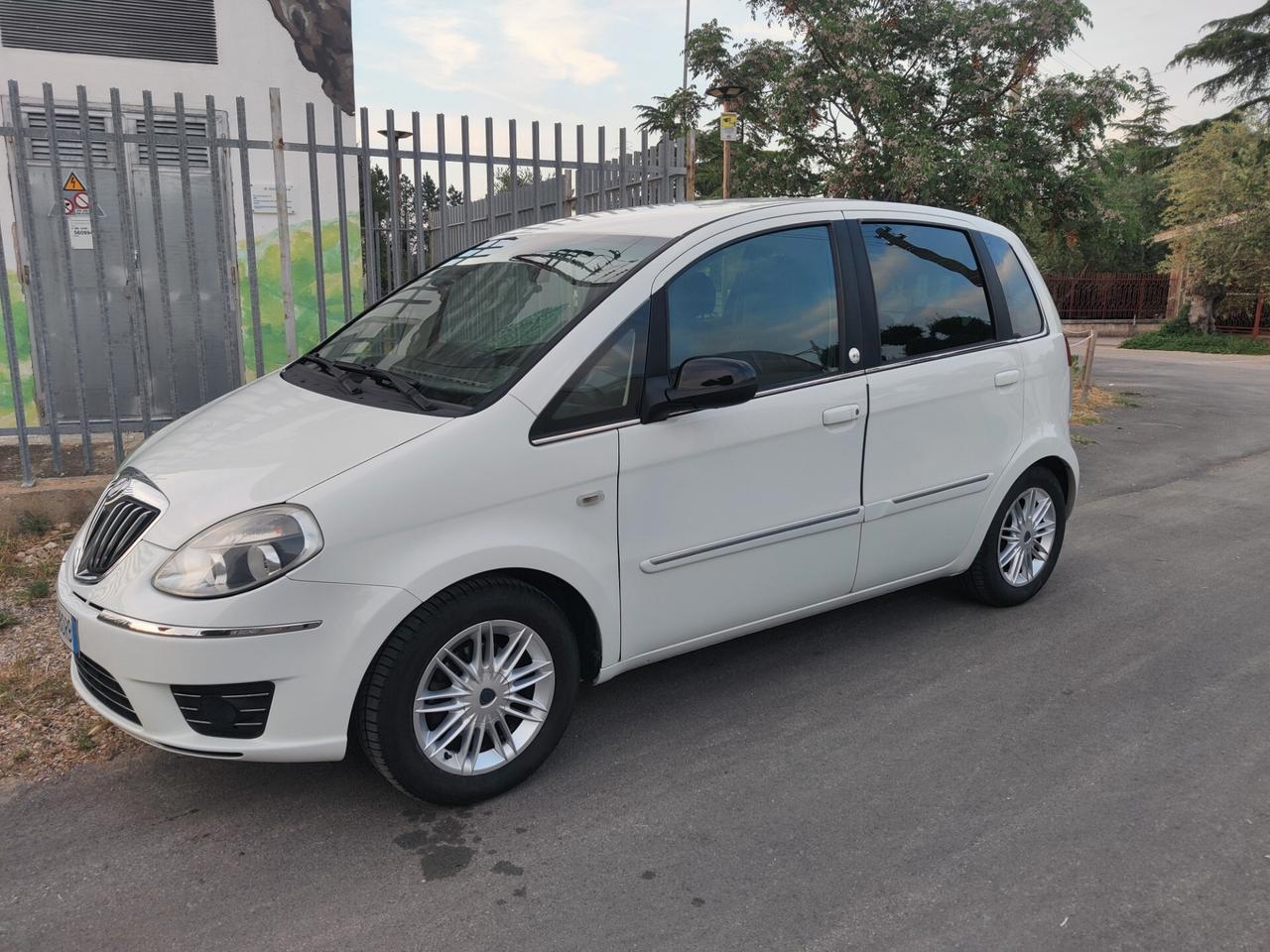 Lancia MUSA 1.4 8V Ecochic (GPL) Diva