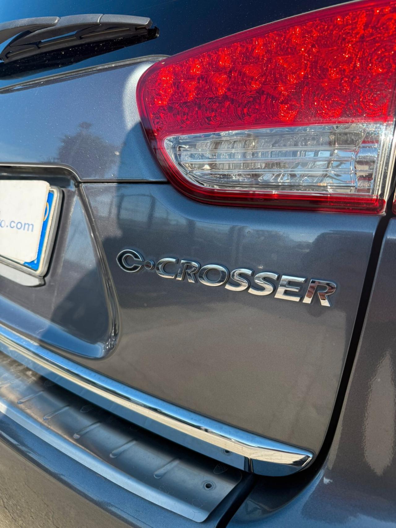 Citroen C-Crosser 2.2 HDi (7 POSTI)