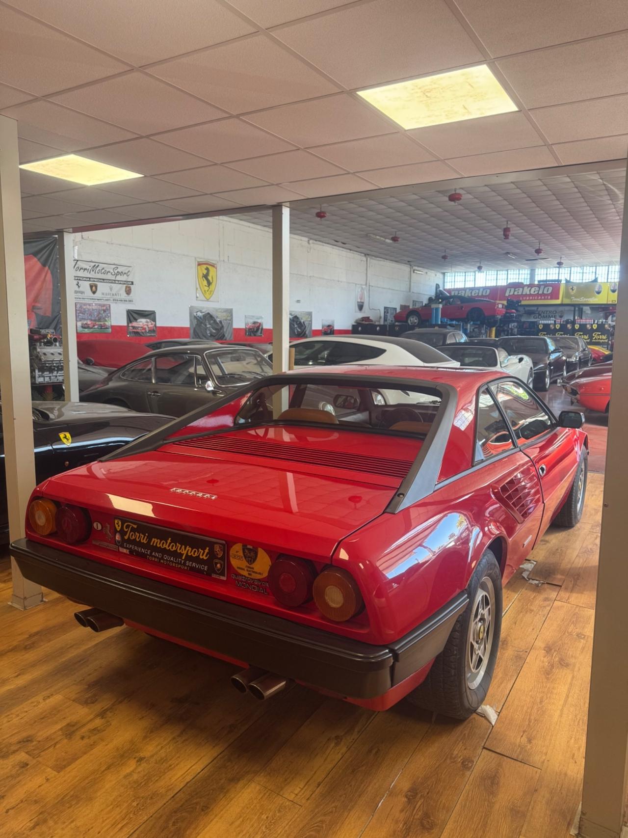Ferrari Mondial 3.0 Quattrovalvole Da vetrina PERMUTE