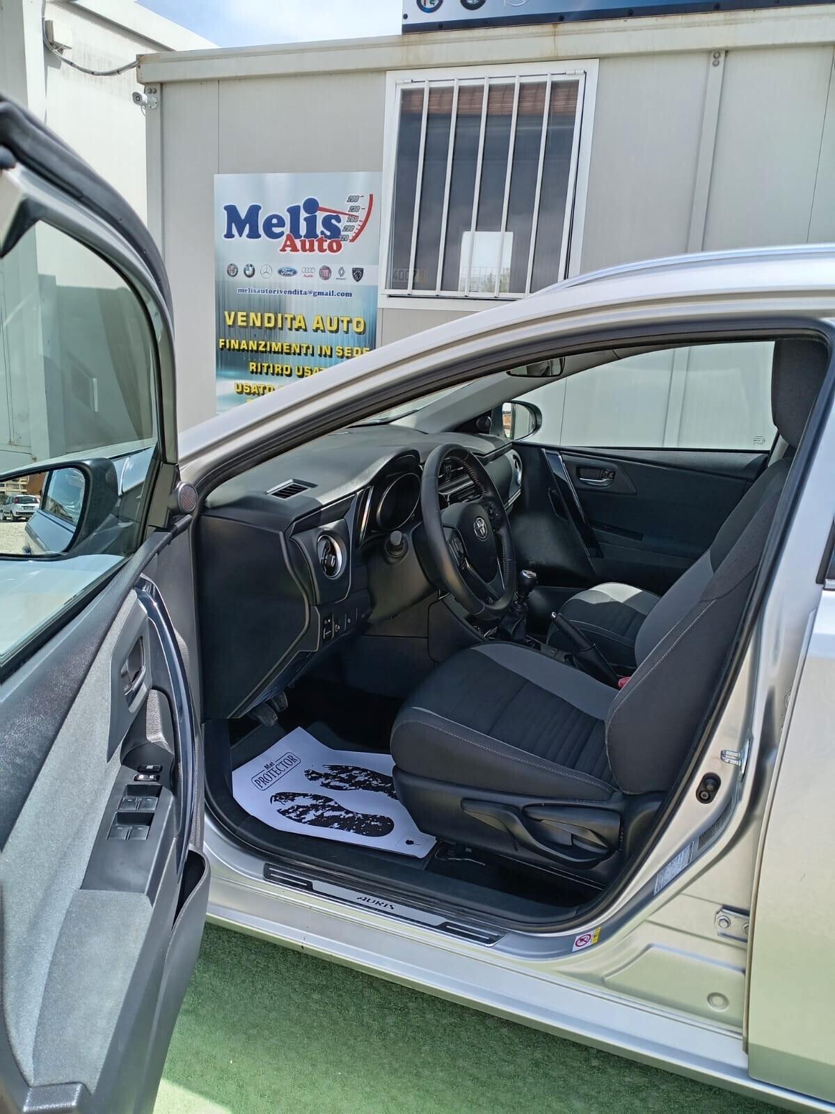 TOYOTA AURIS 1.6 DIESEL 5 PORTE