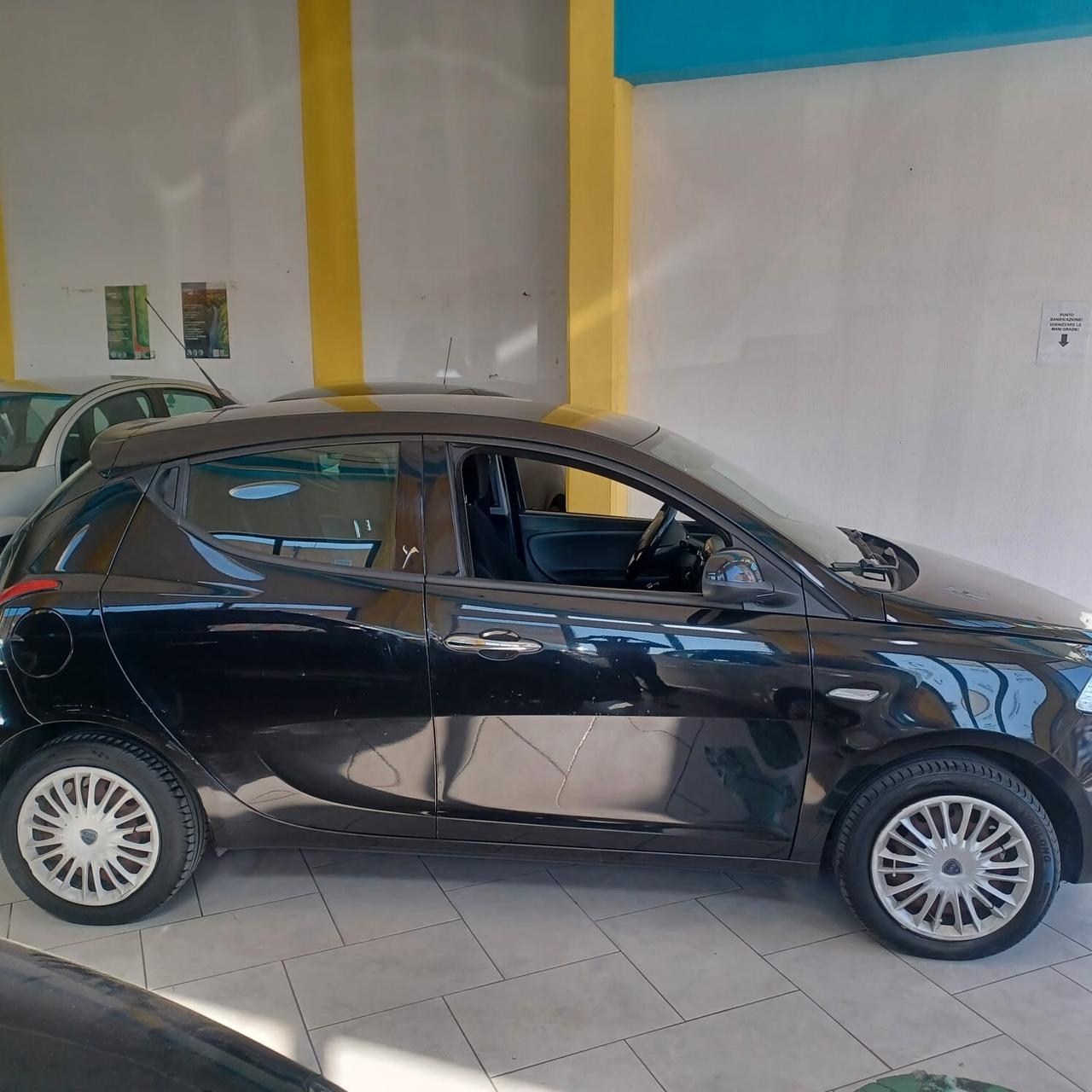 OTTIMA YPSILON 1.2 PER NEOPATENTATI