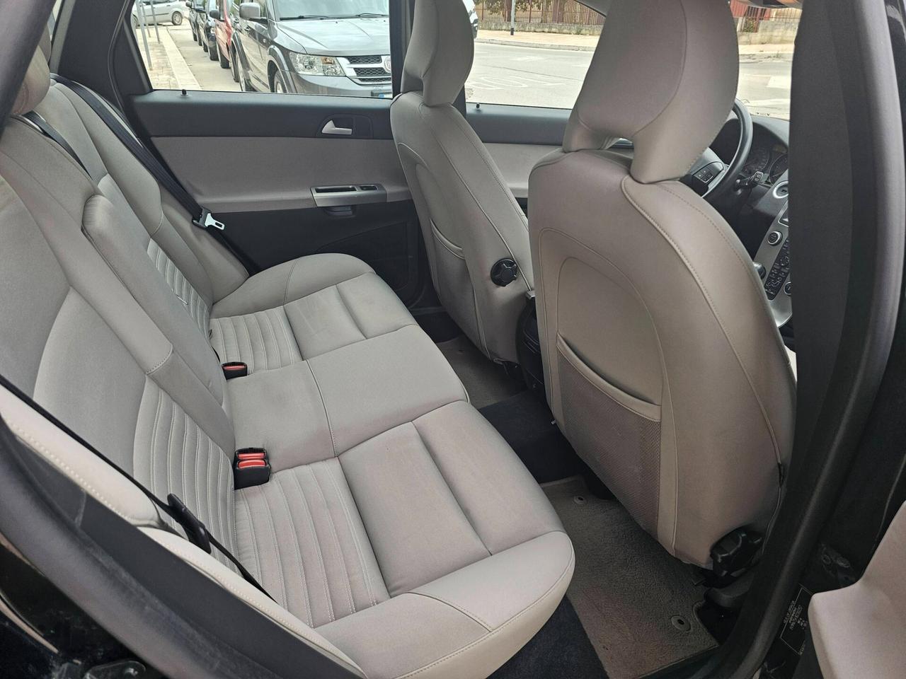 VOLVO V50 SW 2.0D 136CV MOMENTUM FULL