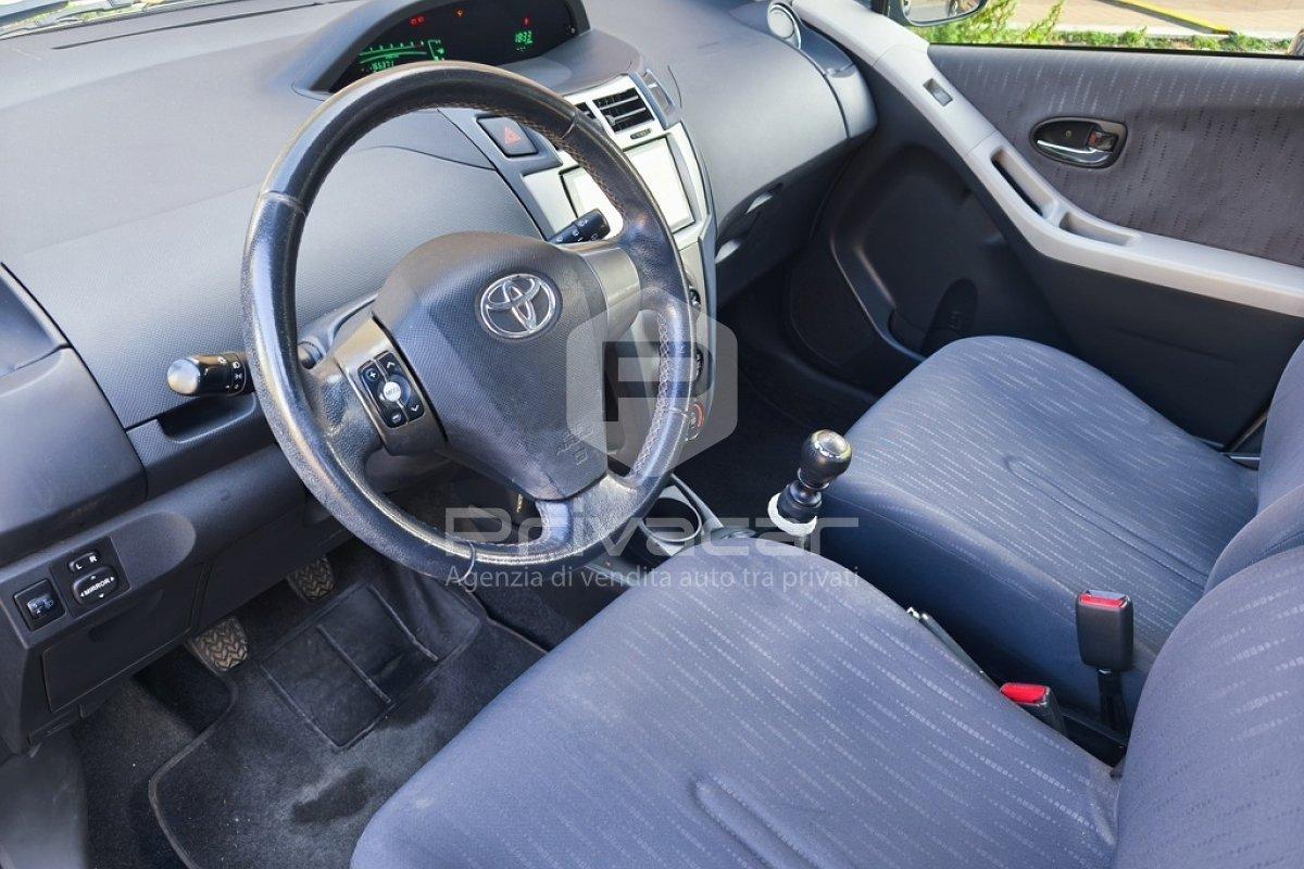 TOYOTA Yaris 1.4 D-4D DPF 5 porte